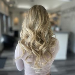 Jacqueline Jluv hair - Beautiful highlighted hair