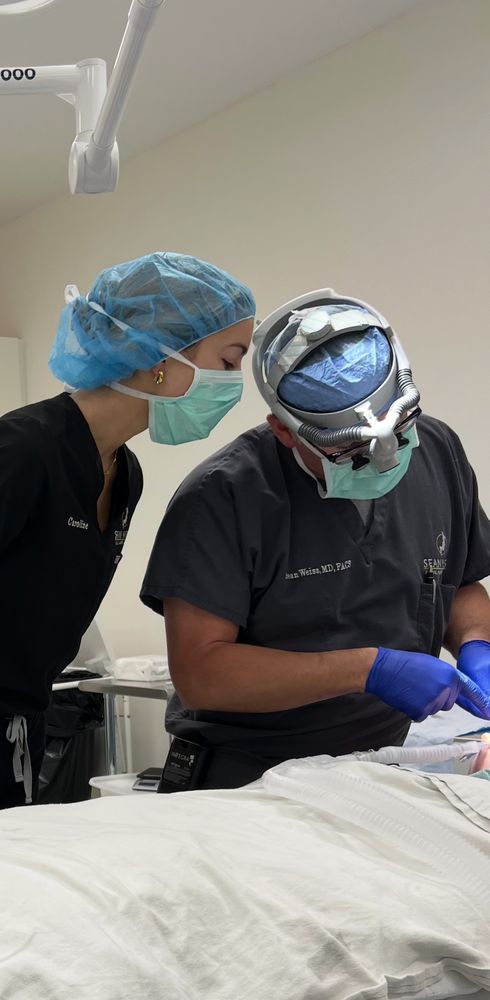 Sean Weiss - Facial Plastic Surgery Logo