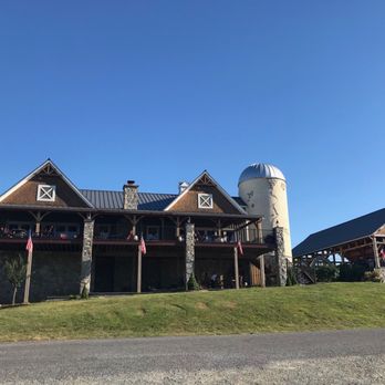 Creek's Edge Winery - Wineries Near Me - Lovettsville, Virginia