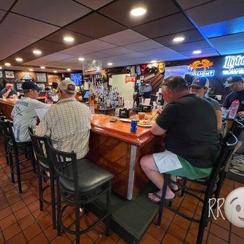Cantler's Riverside - people sitting at a bar - Seafood Near Me - Annapolis, Maryland Cantler's Riverside - people sitting at a bar - Seafood Near Me - Annapolis, Maryland