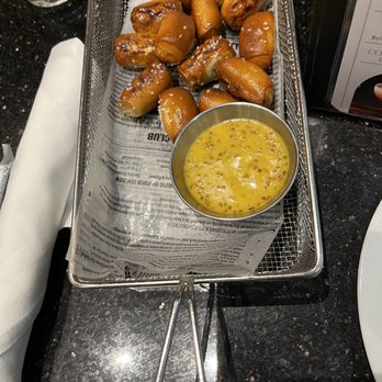 Amelia's Lounge - Pretzel bites with honey mustard - Lounges Near Me - Elizabeth, New Jersey Amelia's Lounge - Pretzel bites with honey mustard - Lounges Near Me - Elizabeth, New Jersey