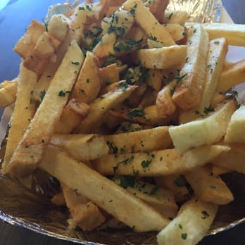 Teabo Café - Small order of garlic fries - Cafes Near Me - Davis, California