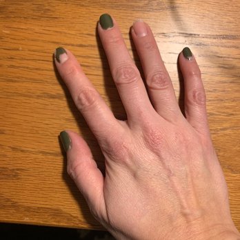Bloomfield Nail & Spa - Able to peel off shellac 5 days later - Nail Salons Near Me - Rochester Hills, Michigan Bloomfield Nail & Spa - Able to peel off shellac 5 days later - Nail Salons Near Me - Rochester Hills, Michigan