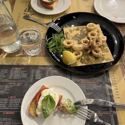Osteria Zaza - Tomato and buffalo mozzarella bruschetta