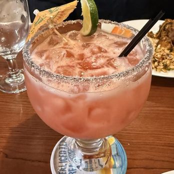 New Everest Momo & Curry - Strawberry margarita - Himalayan/Nepalese Near Me - Concord, New Hampshire