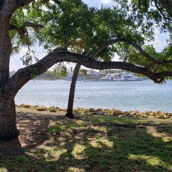 Jupiter Inlet Lighthouse and Museum - Landmarks & Historical Buildings Near Me - Jupiter, Florida