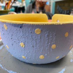 Happy Art Ceramic Studio - The opposite side of my yarn bowl! Can't wait for the finished piece.