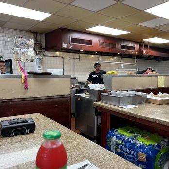 Lincoln's Waffle Shop - American Near Me - Washington, DC, District of Columbia