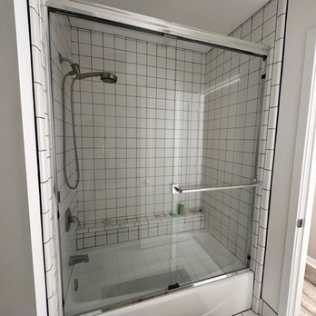 Alexander's Window Cleaning- Pressure Washing - Beautifully clean shower door - Window Washing Near Me - Prescott Valley, Arizona Alexander's Window Cleaning- Pressure Washing - Beautifully clean shower door - Window Washing Near Me - Prescott Valley, Arizona