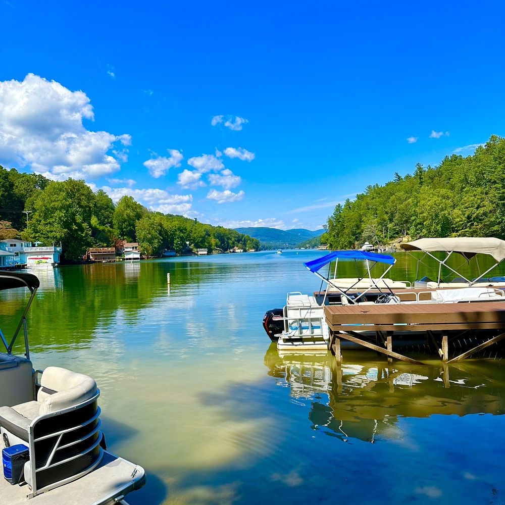 LakeHouse Restaurant - boats docked on the lake - New American Near Me - Lake Lure, North Carolina LakeHouse Restaurant - boats docked on the lake - New American Near Me - Lake Lure, North Carolina