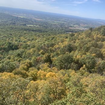 Appalachian Trail - Lookout from the top - Hiking Near Me - Annapolis, Maryland Appalachian Trail - Lookout from the top - Hiking Near Me - Annapolis, Maryland