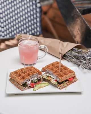 MAISON OFLORE | Restaurant de gaufres à Montréal by null