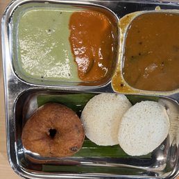 2 Rice Idli and 1 Vada