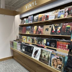 Barnes & Noble - Vinyl records! :))))