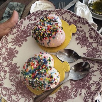 Chez Maryse - Bakeries Near Me - Fresno, California