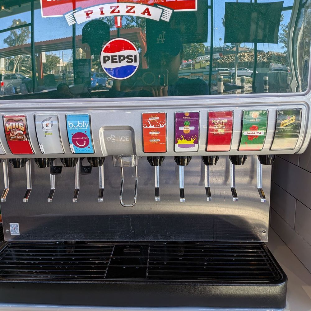 Mountain Mike's Pizza - Drink selection - Chicken Wings Near Me - Pasadena, California