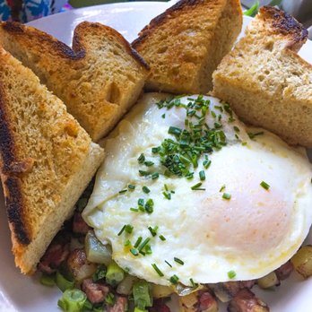 Eat. - Corned beef and hash. #Epic! - New American Near Me - Las Vegas, Nevada