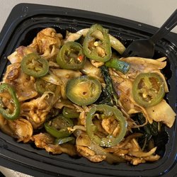 Zume Asian Cuisine - Drunken noodles.