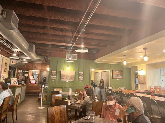Highway Inn Kaka'ako by null