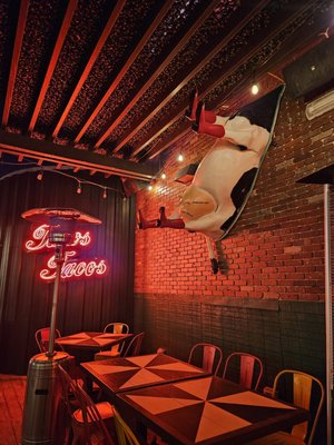 Carlos 'n Charlie's Restaurant by null