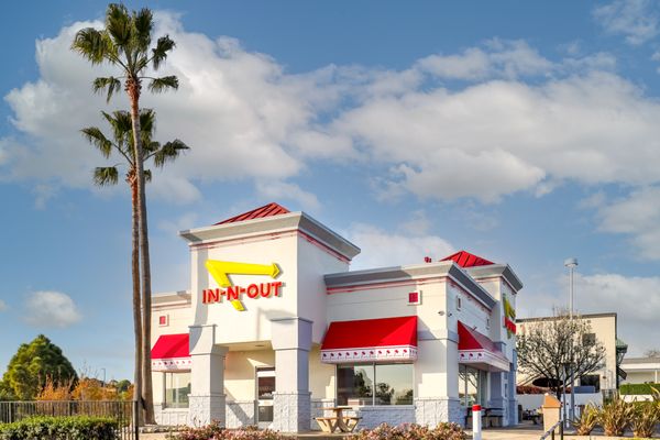 In-N-Out Burger by null