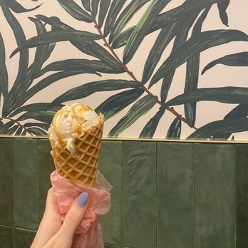 Sampaguita - Pineapple cake with pineapple caramel drizzle - Ice Cream & Frozen Yogurt Near Me - Orlando, Florida
