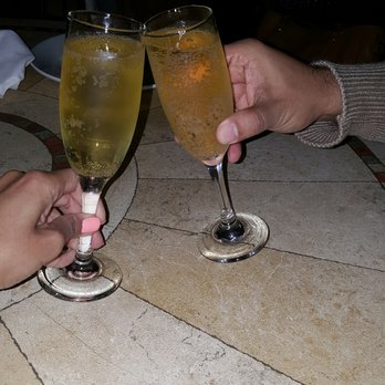 Bellanca Hotel - Complimentary champagne, apple cider, or wine on your Bday :) - Hotels Near Me - Avalon, California