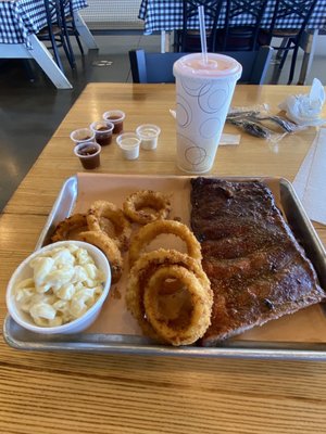 District BBQ Bristow by null