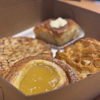 La Boulangerie - Bakeries Near Me - Fresno, California