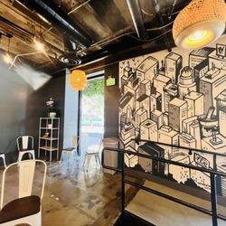 Loose Leaf Boba Co - Cute interior