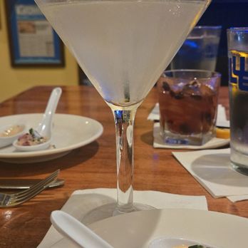 Blue Seafood & Spirits - Seafood Near Me - Virginia Beach, Virginia