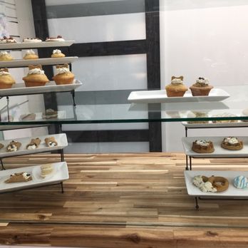 Dogtown Bakery - Custom Cakes Near Me - Kailua, Hawaii Dogtown Bakery - Custom Cakes Near Me - Kailua, Hawaii
