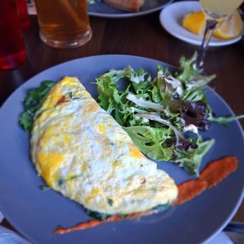 L'Atelier Cafe - Omelet de Paris - French Near Me - Palm Springs, California