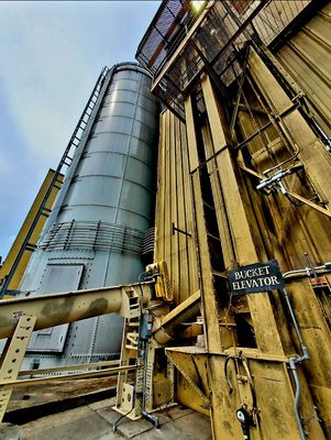 Four Roses Distillery by null