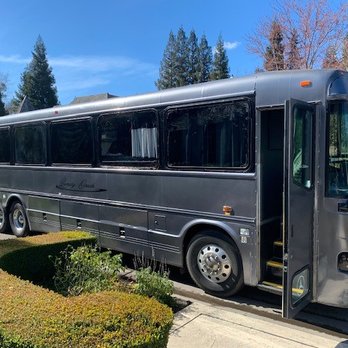 Global VIP Limousine - Not even close to the pictures I was sent by both of my booking agents. - Limos Near Me Global VIP Limousine - Not even close to the pictures I was sent by both of my booking agents. - Limos Near Me