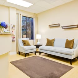 Lynn Chung, MD - Reception area