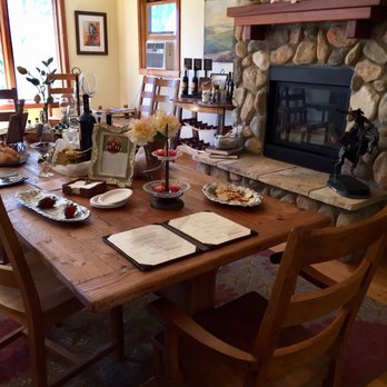 Natalie's Estate Winery - Cozy and quaint tasting room - Wineries Near Me - Newberg, Oregon Natalie's Estate Winery - Cozy and quaint tasting room - Wineries Near Me - Newberg, Oregon