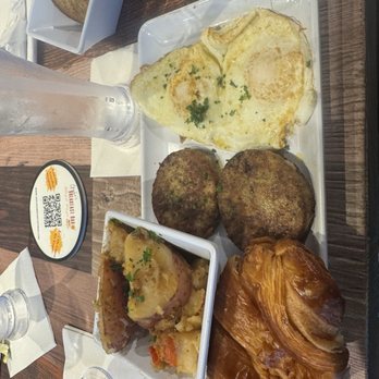 Gochas Breakfast Bar | Cascade - Cascade Sunrise Breakfast - Wine Bars Near Me - Atlanta, Georgia Gochas Breakfast Bar | Cascade - Cascade Sunrise Breakfast - Wine Bars Near Me - Atlanta, Georgia