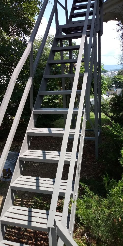 Slide of L&M Handyman Services