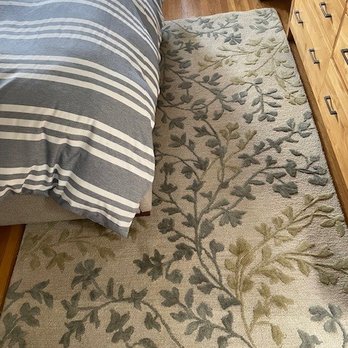 Oscar's Carpet Cleaning - Bedroom rug looks great! - Carpet Cleaning Near Me Oscar's Carpet Cleaning - Bedroom rug looks great! - Carpet Cleaning Near Me