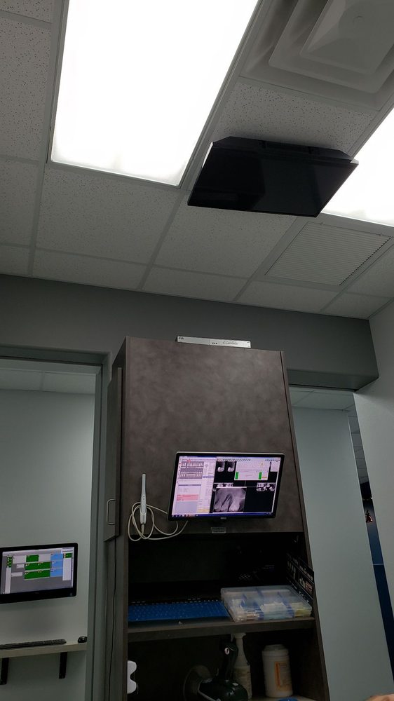 RISAS DENTAL AND BRACES METRO 27 Photos & 54 Reviews 10621 N 35th