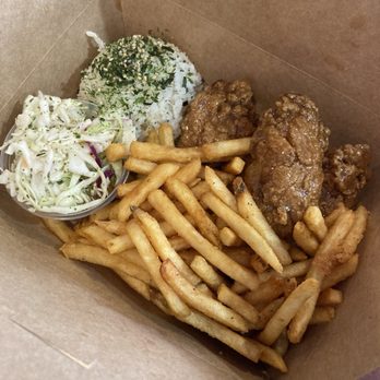 Calvin's Korean Hot Chicken - WING BOX (GARLICKY SOY) - Chicken Wings Near Me - La Jolla, California