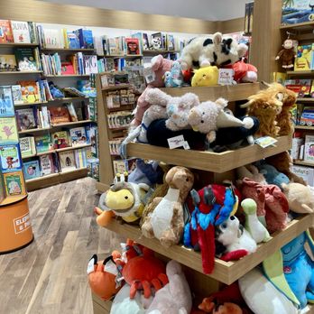 Barnes & Noble - Barnes & Noble - Bookstores Near Me - Chicago, Illinois