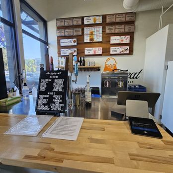 Scoops On Tap - The bar area - Ice Cream & Frozen Yogurt Near Me - Covina, California Scoops On Tap - The bar area - Ice Cream & Frozen Yogurt Near Me - Covina, California