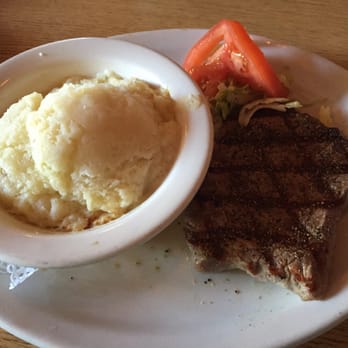 The Floatation Device - 10oz Sirloin with Mashed Potatoes. Overcooked. :( - New American Near Me - Gig Harbor, Washington