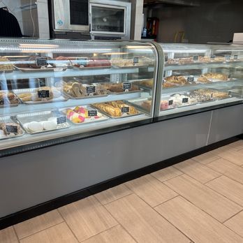 Mariachi Bakery - Pastry display - Bakeries Near Me - Downey, California Mariachi Bakery - Pastry display - Bakeries Near Me - Downey, California
