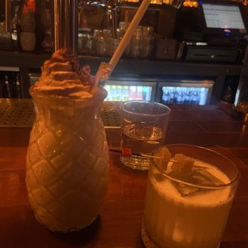 Bobby's Free - Pubs Near Me - Barcelona, B
