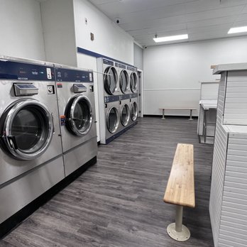 Spinmax Laundromat - 80 Pound Washers - Laundromat Near Me Spinmax Laundromat - 80 Pound Washers - Laundromat Near Me