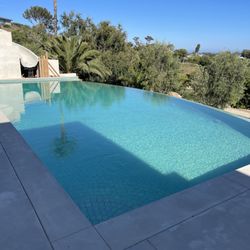 Giles Pool & Spa - Giles Pool and Spa Inc