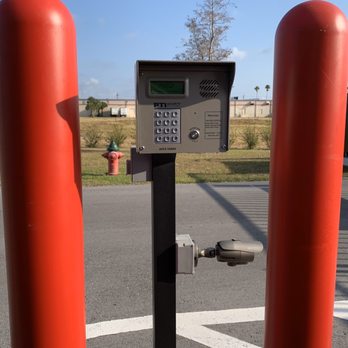 iStorage Self Storage - March 2020: Keypad entry, but download the app to enter thru the gate w/o touching anything - Self Storage Near Me - Tampa, Florida iStorage Self Storage - March 2020: Keypad entry, but download the app to enter thru the gate w/o touching anything - Self Storage Near Me - Tampa, Florida